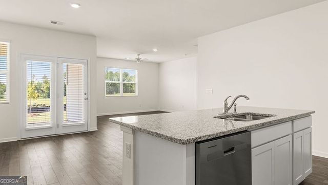 130 Oakchase Park Lane, Hampton, GA 30228