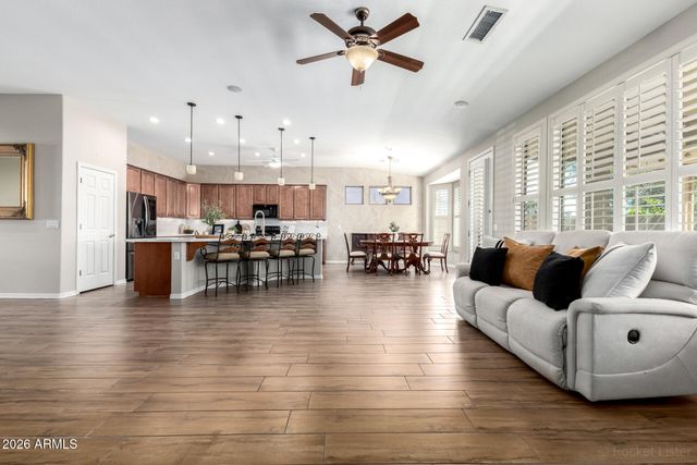 10835 W UTOPIA Road, Peoria, AZ 85373