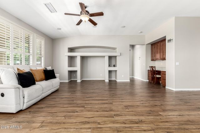 10835 W UTOPIA Road, Peoria, AZ 85373