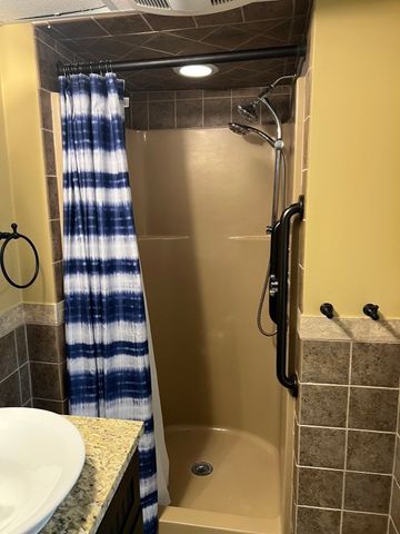 16 Hazen Ave B, Haverhill, MA 01830