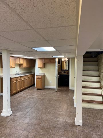16 Hazen Ave B, Haverhill, MA 01830
