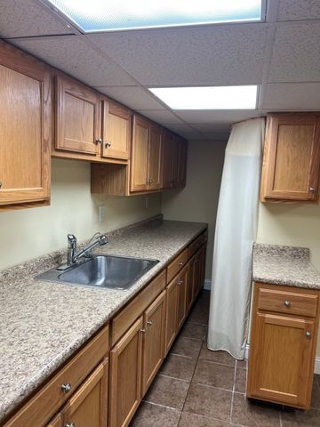 16 Hazen Ave B, Haverhill, MA 01830