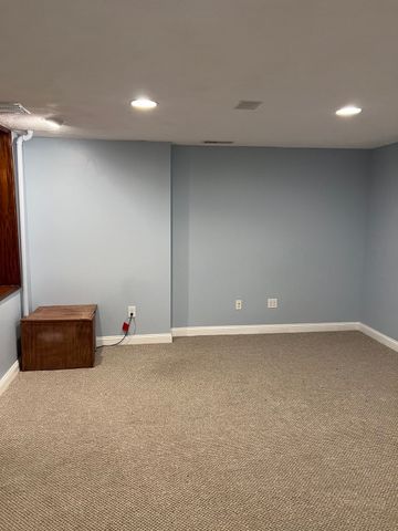 16 Hazen Ave B, Haverhill, MA 01830