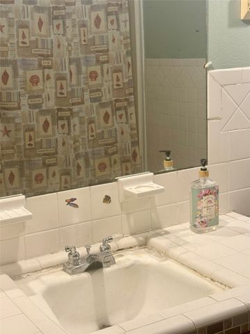 2601 S Park Street, Commerce, TX 75428