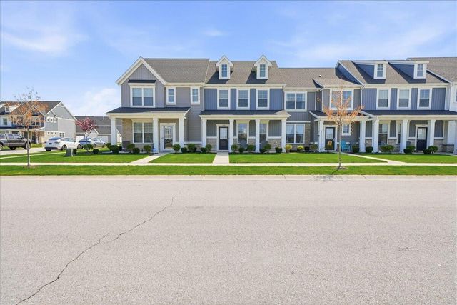 1043 E 117th Lane, Crown Point, IN 46307