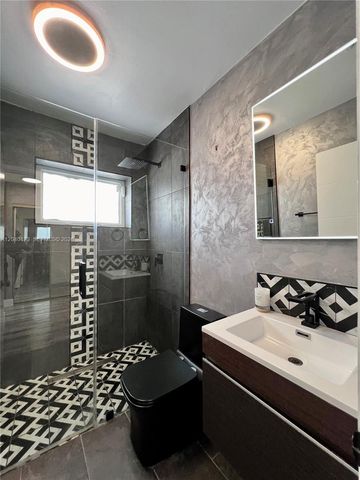 2425 SW 26th Lane, Miami, FL 33133