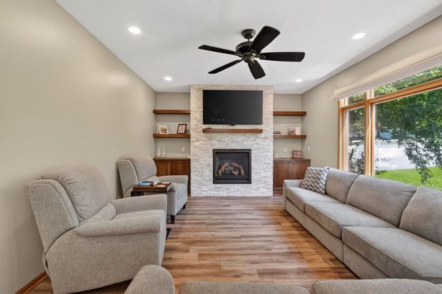 12494 Sunset Terrace, Clive, IA 50325