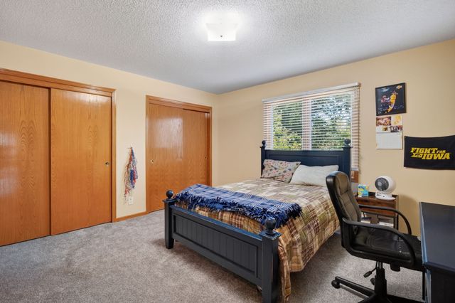 12494 Sunset Terrace, Clive, IA 50325