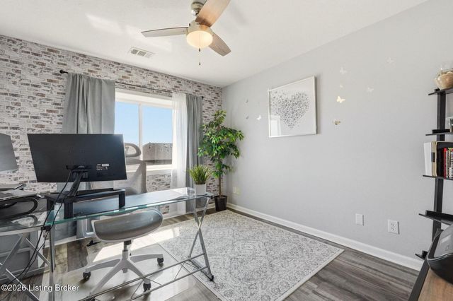 3030 Breckenridge Ln 324, Louisville, KY 40220