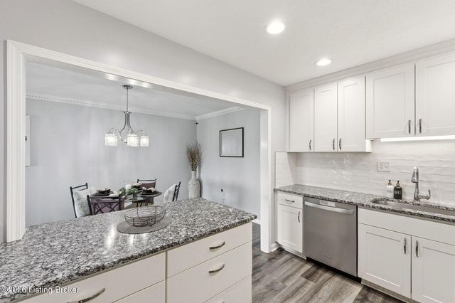 3030 Breckenridge Ln 324, Louisville, KY 40220