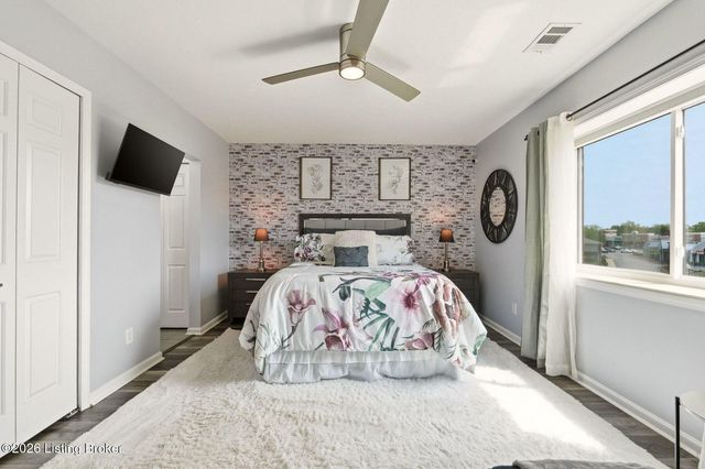 3030 Breckenridge Ln 324, Louisville, KY 40220