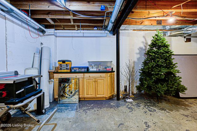 1009 Kent Rd, Goshen, KY 40026