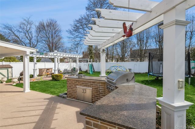 59 Center Street, Ronkonkoma, NY 11779