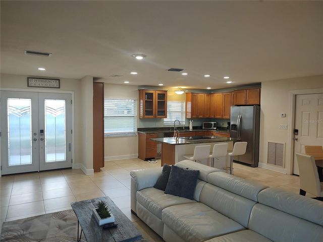 4165 13TH LANE NE, St Petersburg, FL 33703