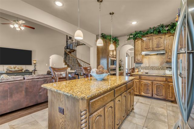 100 Spruce Street, Red Oak, TX 75154