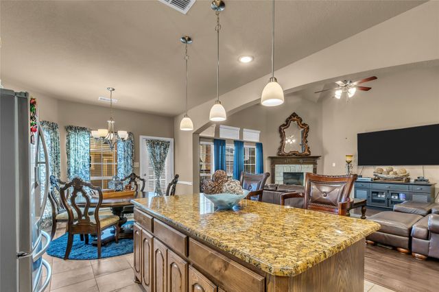 100 Spruce Street, Red Oak, TX 75154