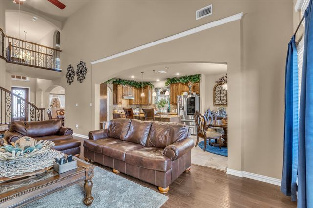 100 Spruce Street, Red Oak, TX 75154