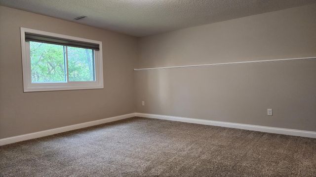 2339 2nd Avenue SW, Rochester, MN 55902