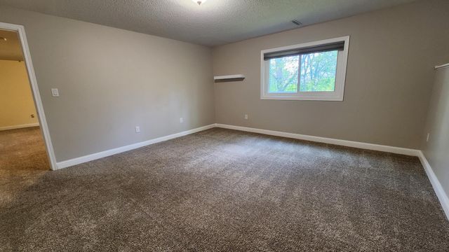 2339 2nd Avenue SW, Rochester, MN 55902