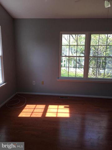 4070 BLUEBIRD DR, Waldorf, MD 20603