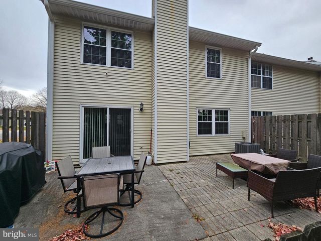 17 EXETER CT, Bordentown, NJ 08505