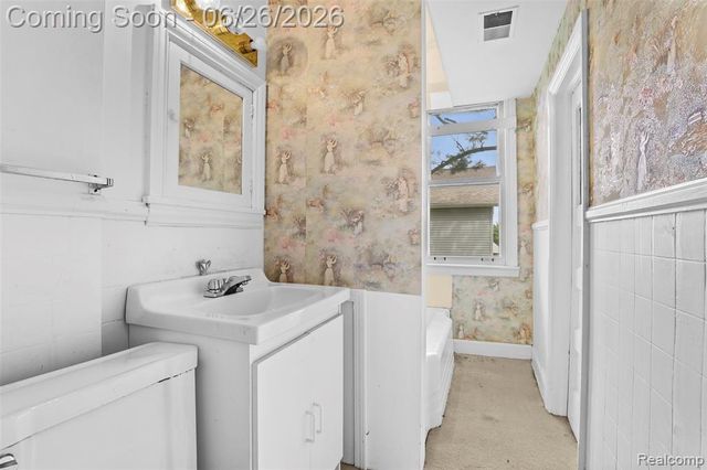 11344 Lumpkin Street, Hamtramck, MI 48212
