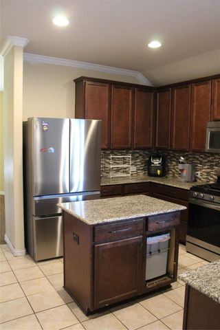 809 Kinghaven Drive, Little Elm, TX 75068