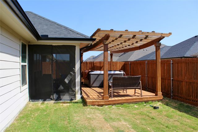 809 Kinghaven Drive, Little Elm, TX 75068