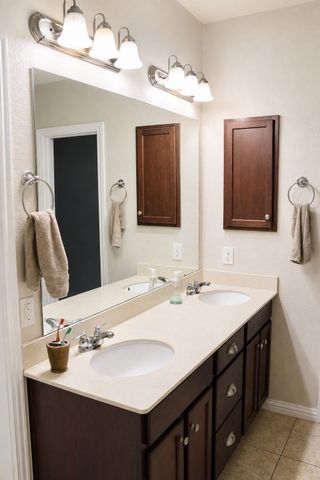 809 Kinghaven Drive, Little Elm, TX 75068