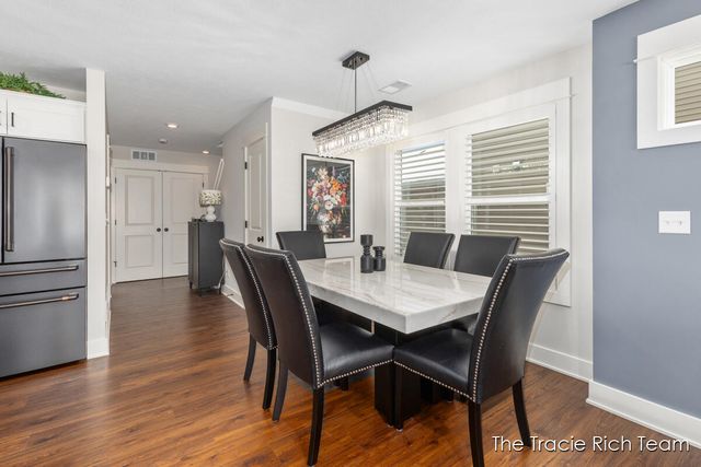 6634 N Square Lane, Rockford, MI 49341