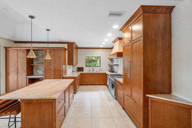 3615 SW 24th Lane, Delray Beach, FL 33445