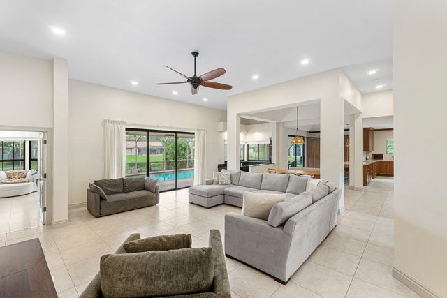 3615 SW 24th Lane, Delray Beach, FL 33445