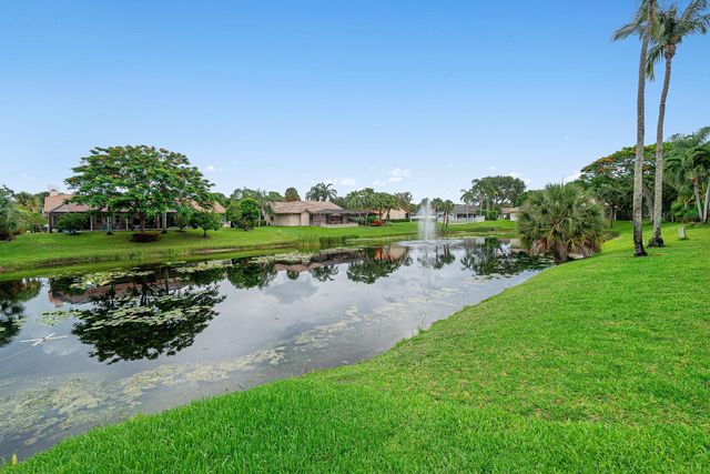 3615 SW 24th Lane, Delray Beach, FL 33445