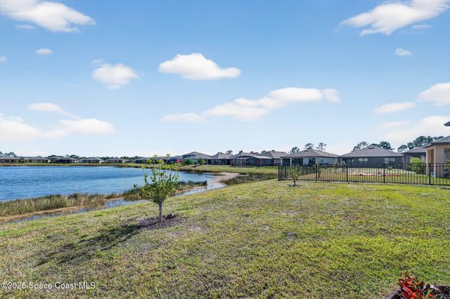 830 Remington Green Drive SE, Palm Bay, FL 32909