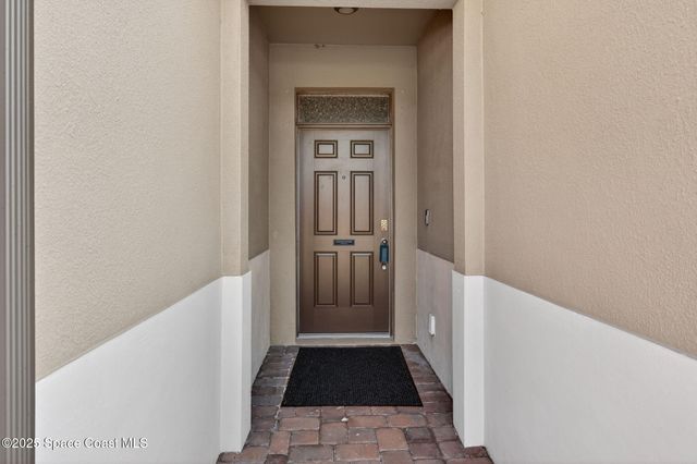 830 Remington Green Drive SE, Palm Bay, FL 32909