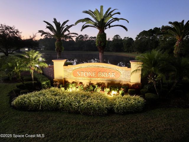 830 Remington Green Drive SE, Palm Bay, FL 32909