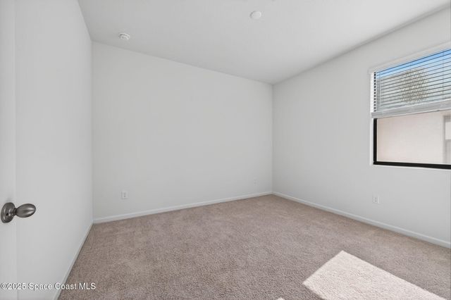 830 Remington Green Drive SE, Palm Bay, FL 32909