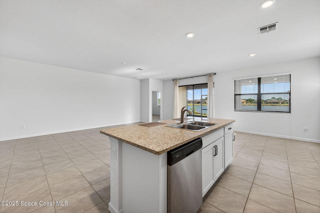 830 Remington Green Drive SE, Palm Bay, FL 32909