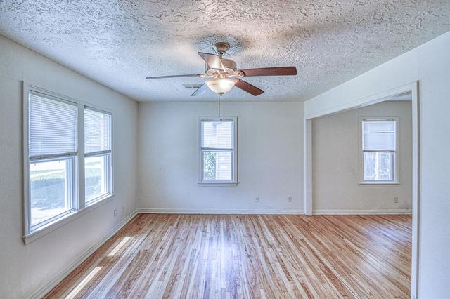 509 W Tonhawa Street, Norman, OK 73069