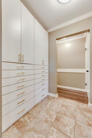 584 Sunbridge Drive, Chesterfield, MO 63017