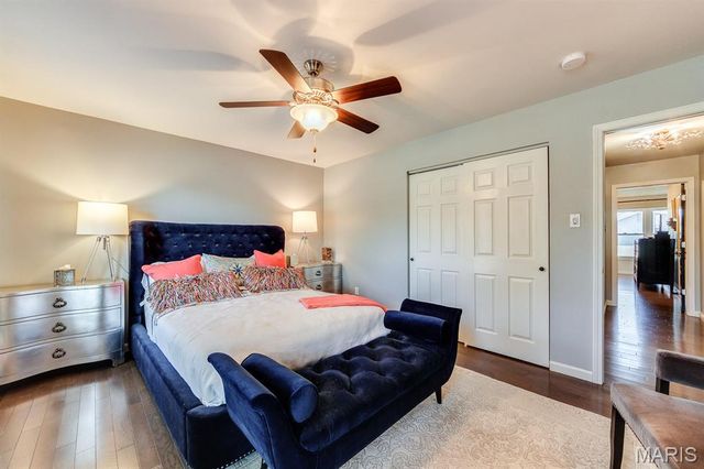 584 Sunbridge Drive, Chesterfield, MO 63017