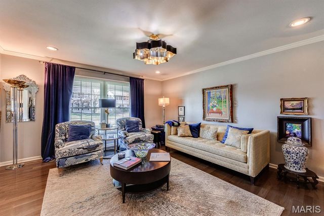 584 Sunbridge Drive, Chesterfield, MO 63017