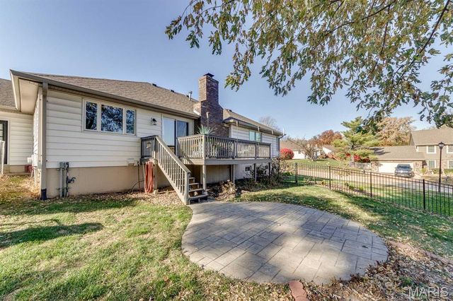 584 Sunbridge Drive, Chesterfield, MO 63017