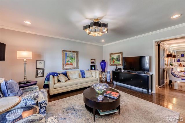 584 Sunbridge Drive, Chesterfield, MO 63017