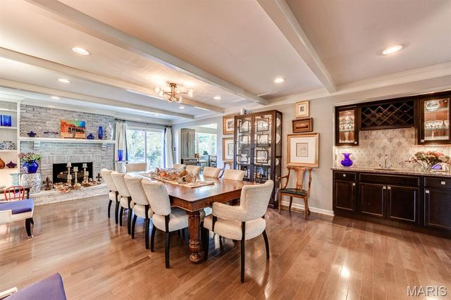 584 Sunbridge Drive, Chesterfield, MO 63017