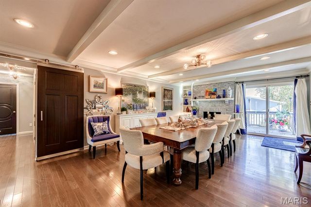 584 Sunbridge Drive, Chesterfield, MO 63017