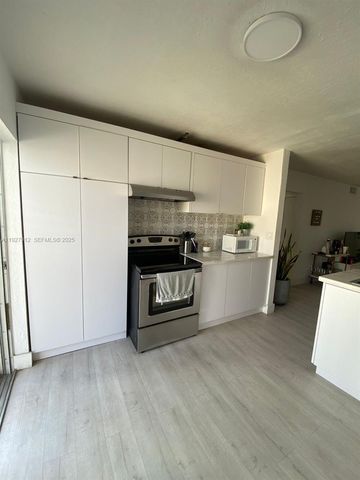 677 NE 24th St 602, Miami, FL 33137