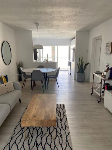 677 NE 24th St 602, Miami, FL 33137