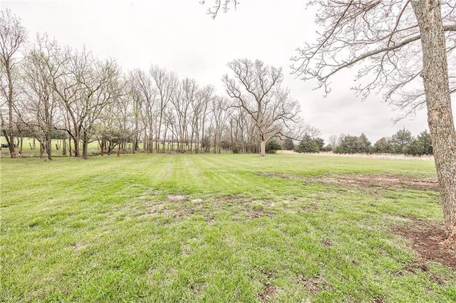 35705 Renner Road, Paola, KS 66071