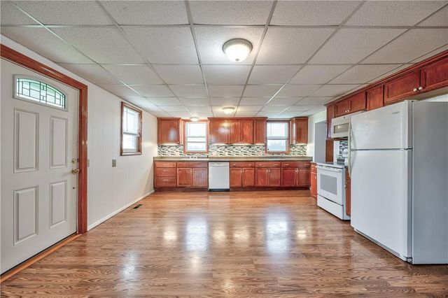 35705 Renner Road, Paola, KS 66071